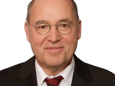 pressefoto-gregor-gysi.jpg