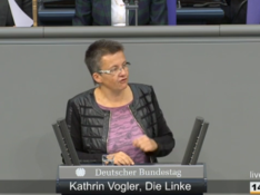 Kathrin Vogler bei ihrer Rede im Bundestag
