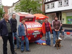 Hans Schemel und Frank Schrage - LINKE Vlotho, MdB Inge Höger, Kathrin Vogler und Vlothos Fraktionsvorsitzende Merle Stemmer.(v.l.) Fotos: Oliver Plöger (Vlothoer Anzeiger)