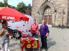 K.Vogler und I.Remmers beim Infostand in Ahlen / Westf.
